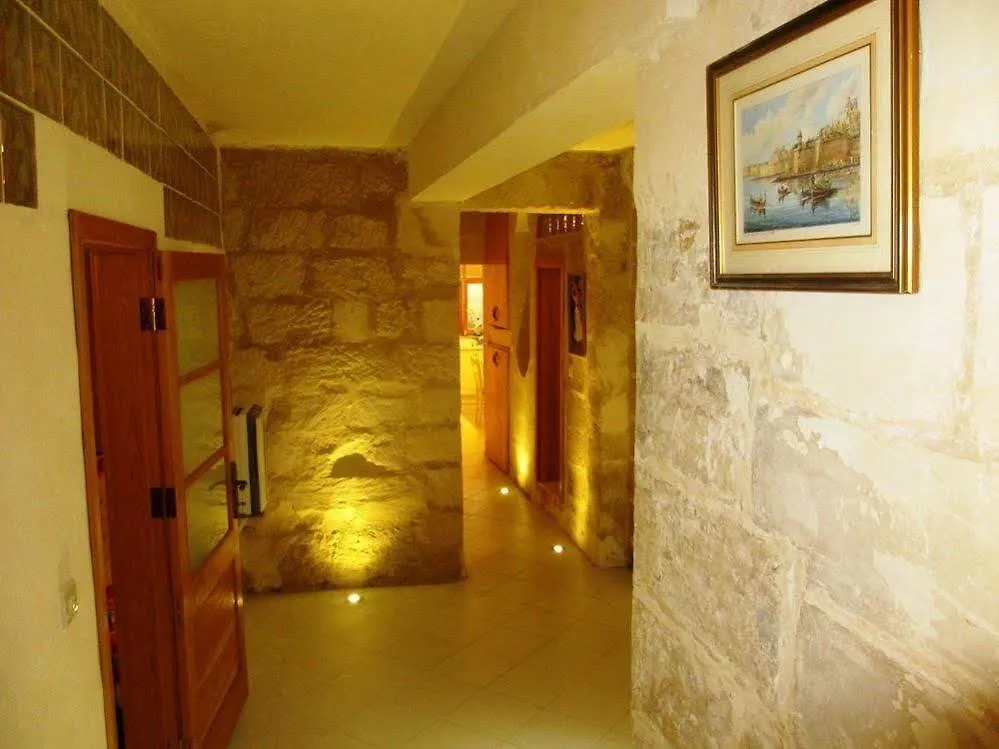 Charming Flat Near The Sea Apartment Sliema